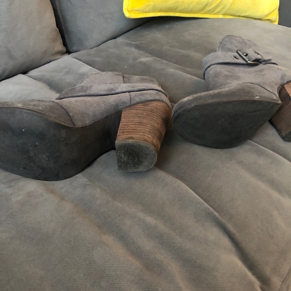 Gray Suede Block-heeled Booties - Picture 7 of 7